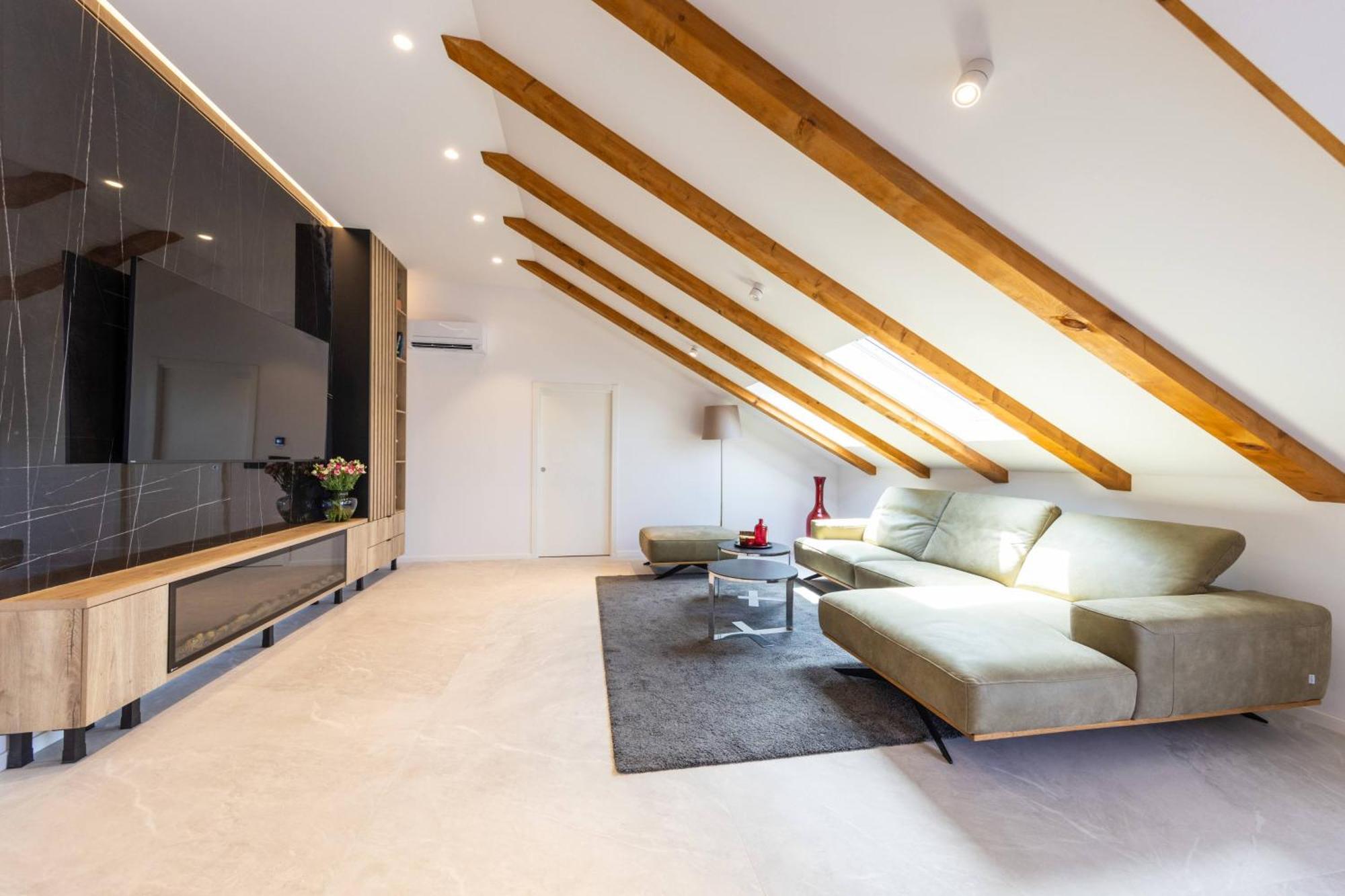 Apartment Luxury Penthouse With Sea View *